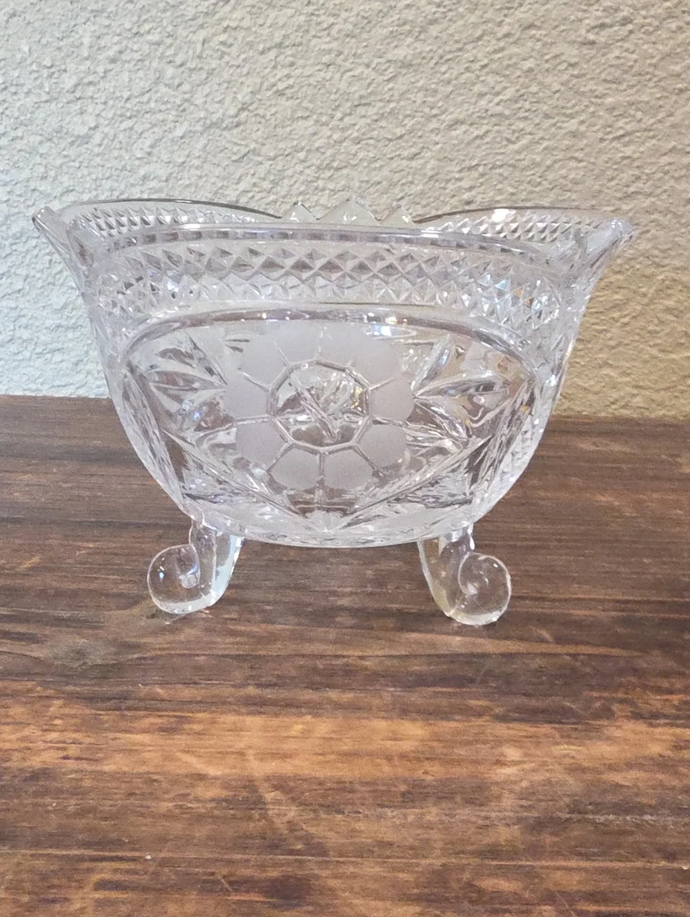 Anna Hutte Bleikristall Lead Crystal 3 Footed Floral Candy Dish Bowl German
